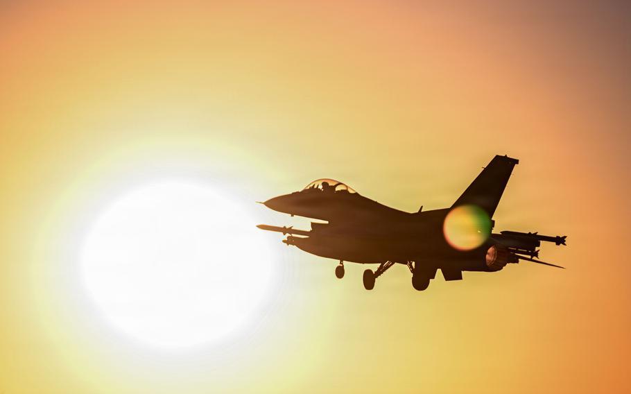 US launches 3rd consecutive strikes on Iran