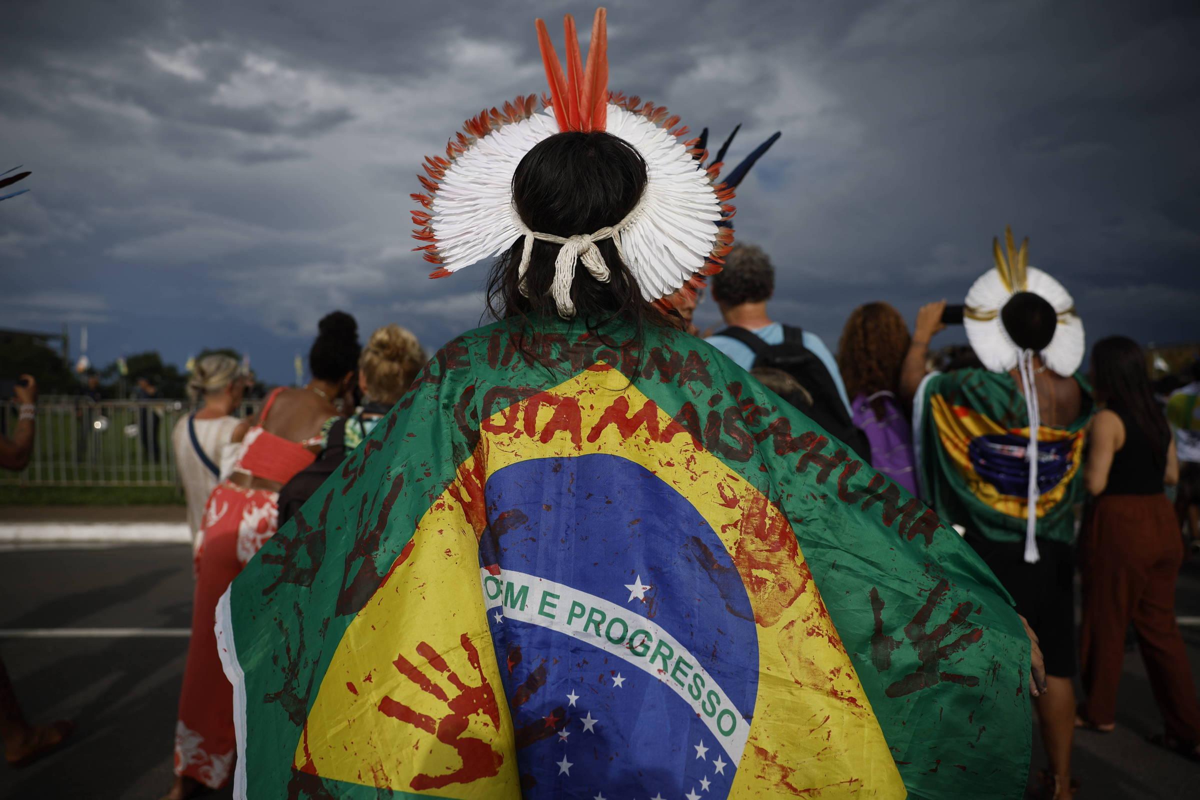 Flávio Bolsonaro's plan against demarcations could halt 286 indigenous lands