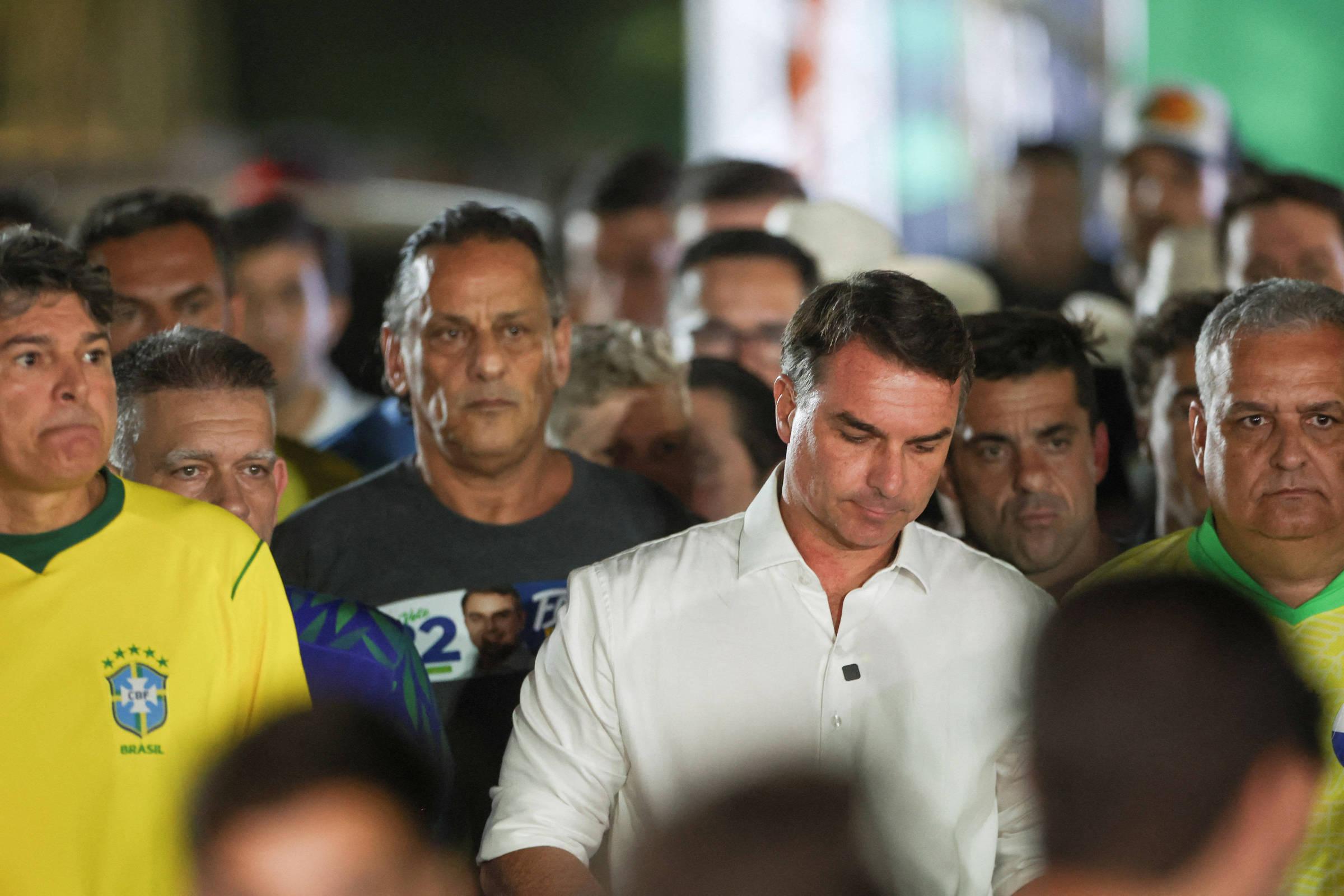Flávio’s flight is a problem for the right and for Lula