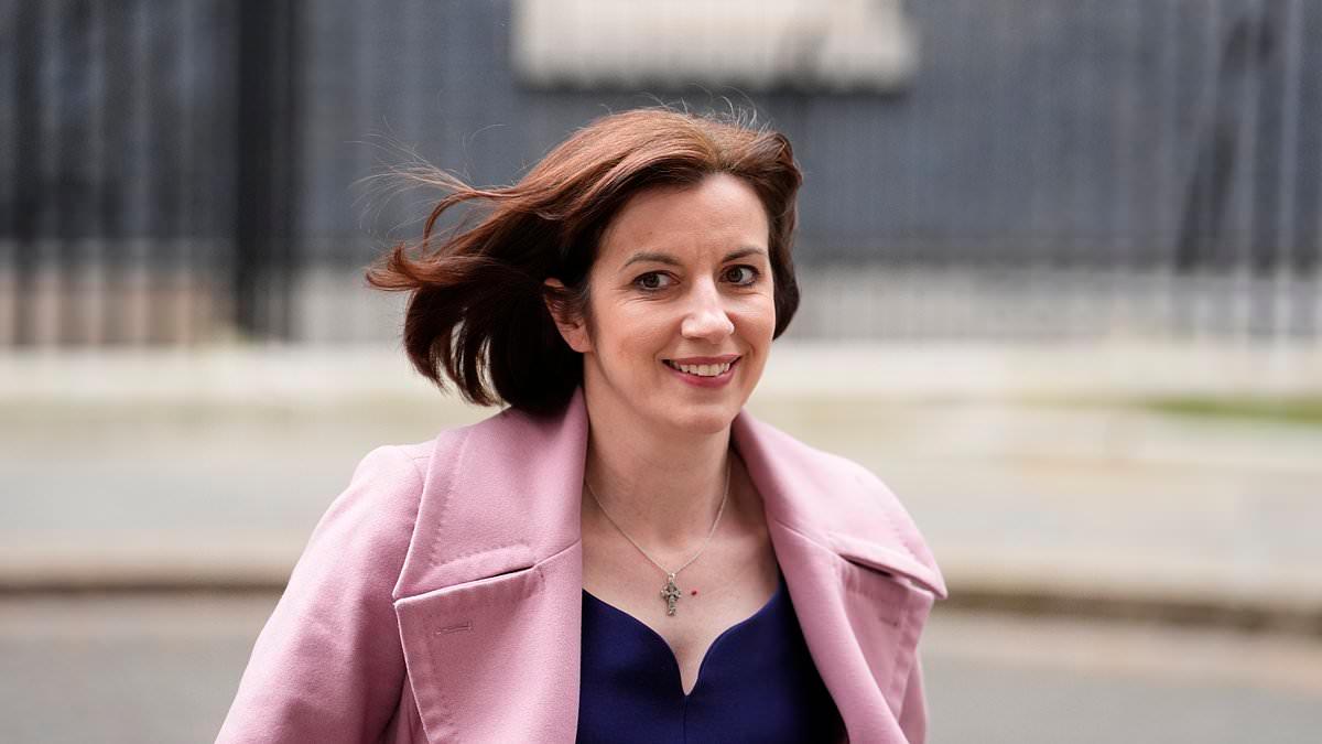 White working-class children 'are failed by the education system', says report praised by Bridget Phillipson