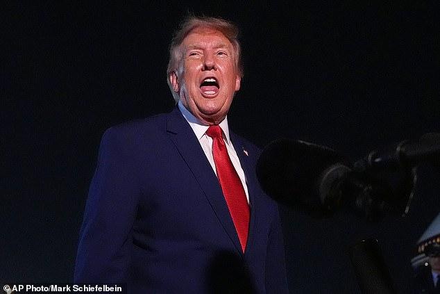 Top White House official QUITS as Trump's Iran war spirals out of control after chilling new attack