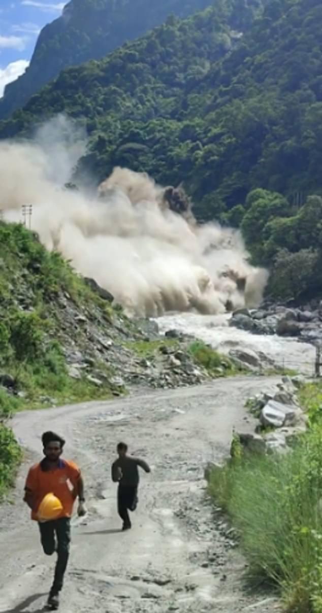 Beijing uses Great Firewall of China to stop its citizens seeing coverage of Nepal-Tibet floods