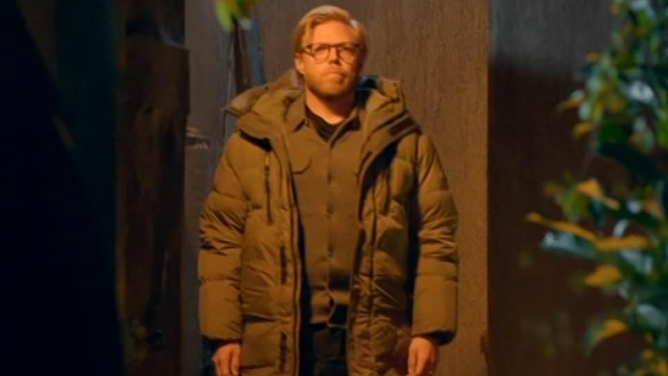 Celebrity Traitors' Rob Beckett is murdered in a dramatic face-to-face killing and calls on pal Romesh Ranganathan to 'avenge his death'... before Hannah Fry's banishment leaves the turret in the firing line