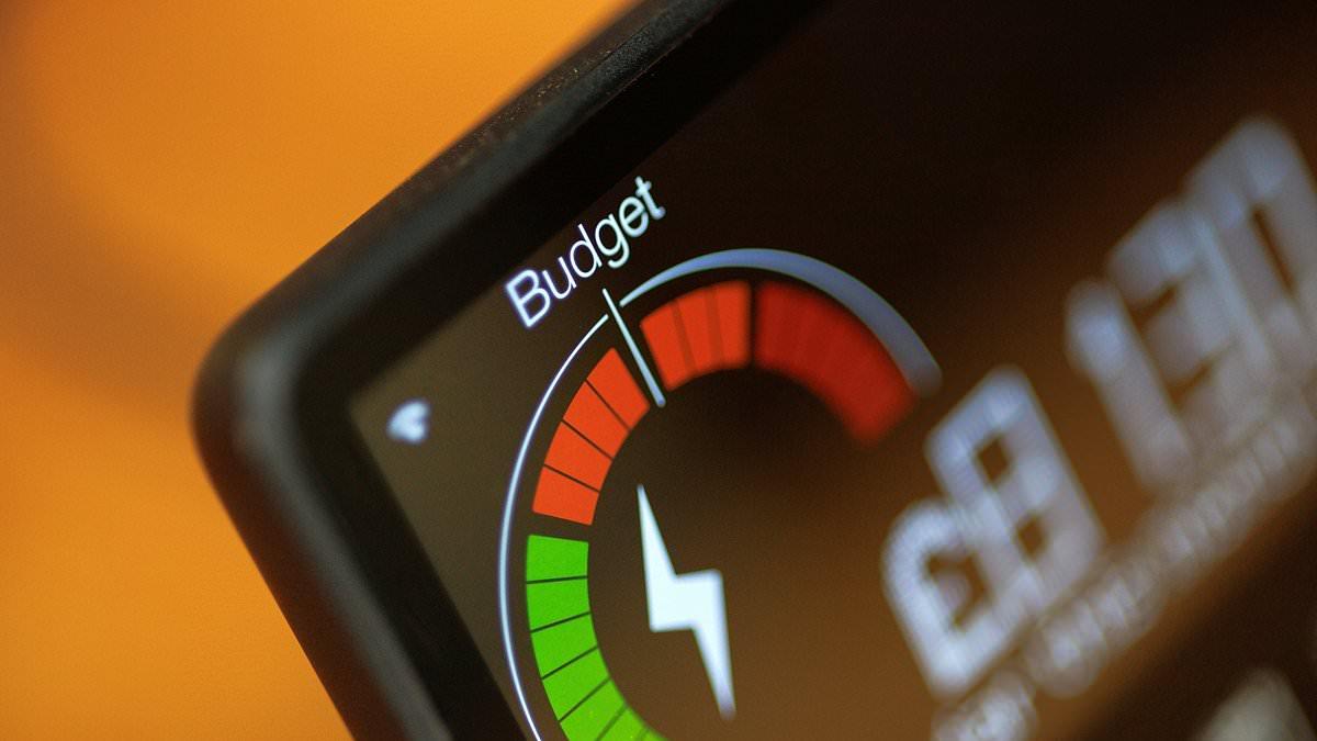 Energy regulator warns of 'difficult winter' as it proposes new switching charges that could ratchet up bills