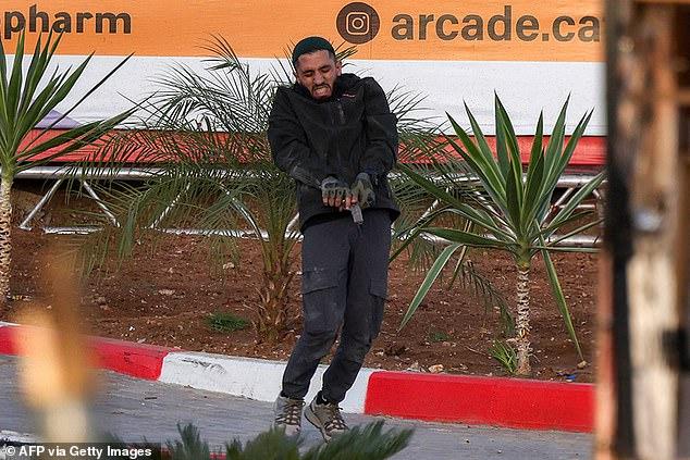 Palestinian gunmen kill two Israeli soldiers before being shot dead in West Bank: Netanyahu threatens major offensive in response