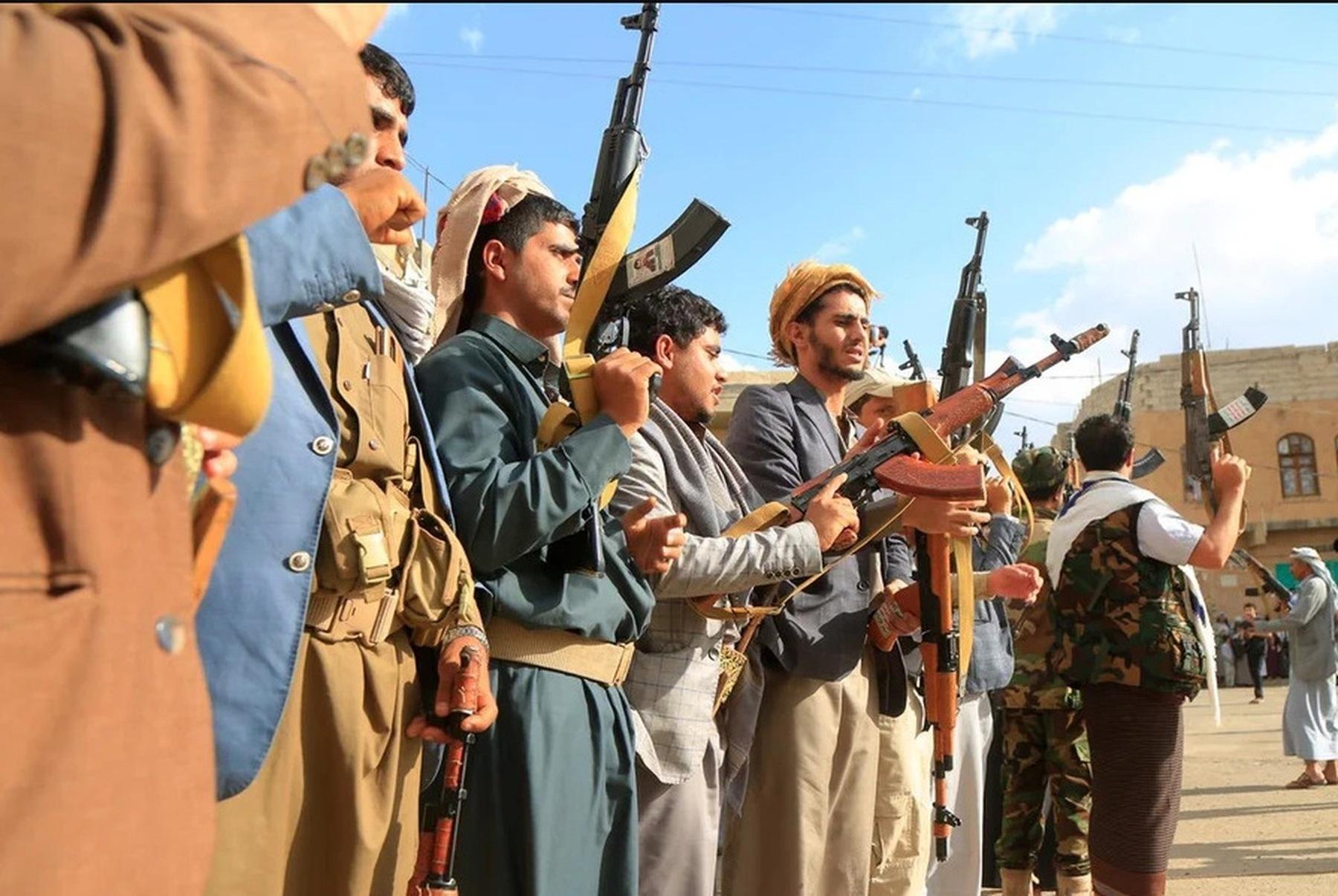 US withdraws staff from Saudi Arabia after Houthi attacks