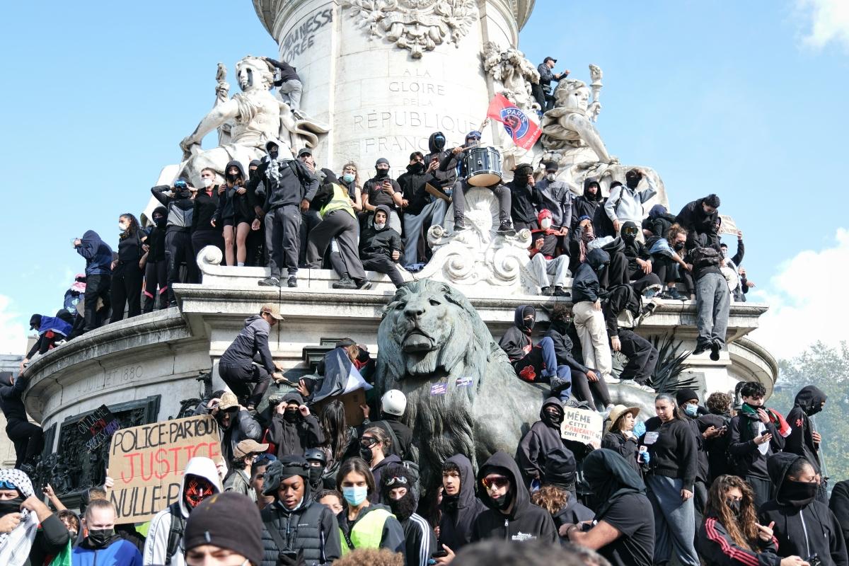 Trump says France is 'on fire' because of immigration