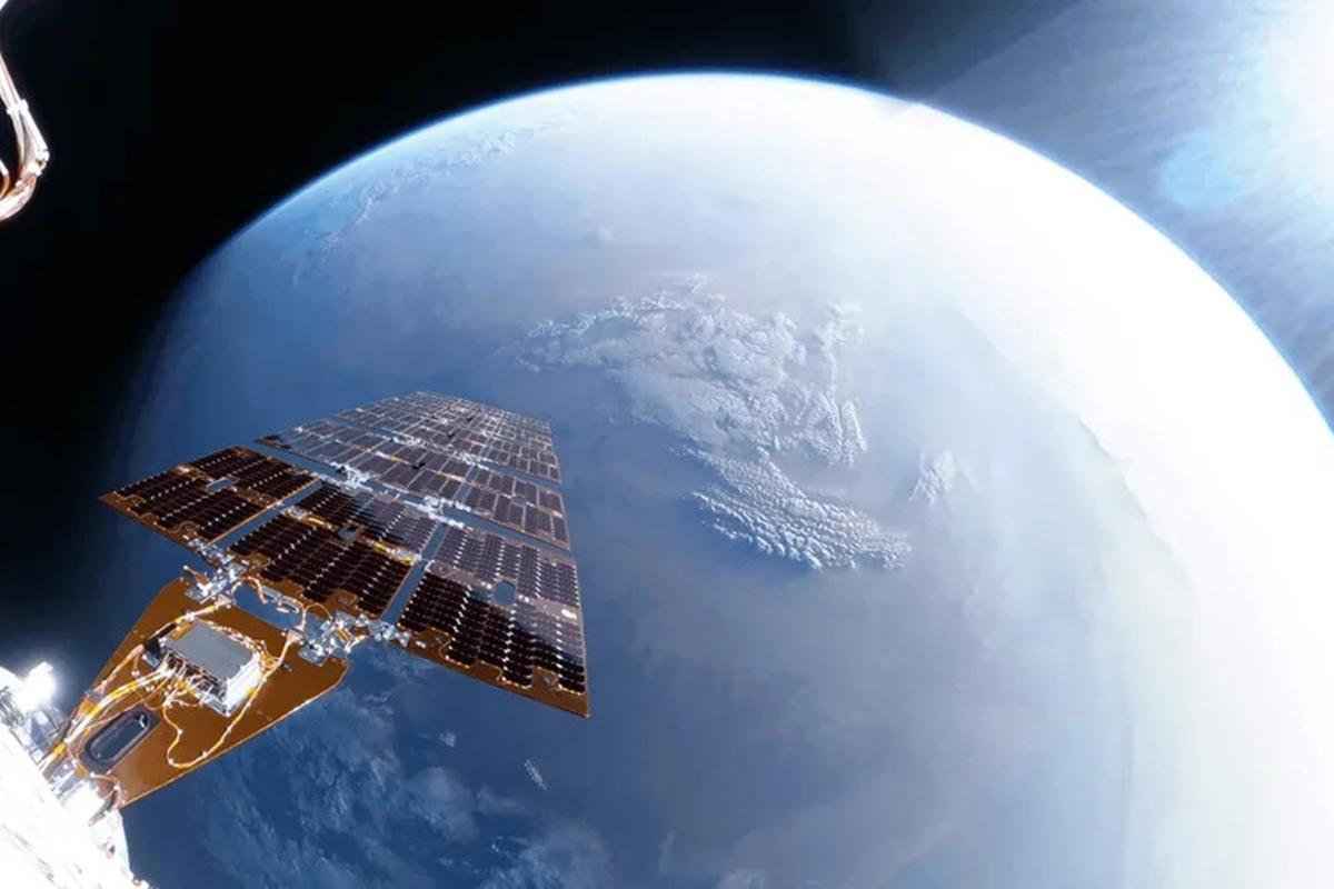 NASA telescope to fall to Earth after failed rescue mission