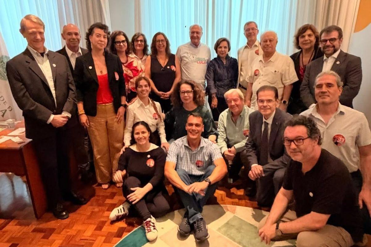 USP Professors Submit Pro-Lula Manifesto to Alckmin