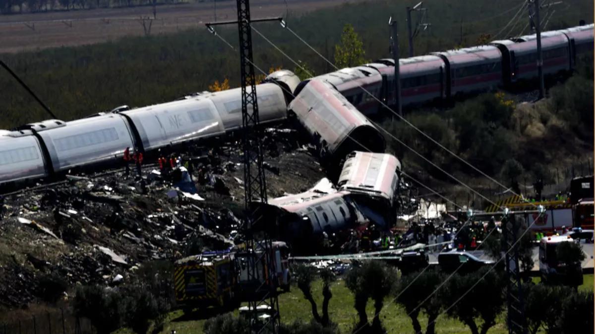 Brazilian woman is among the injured in train collision in Spain