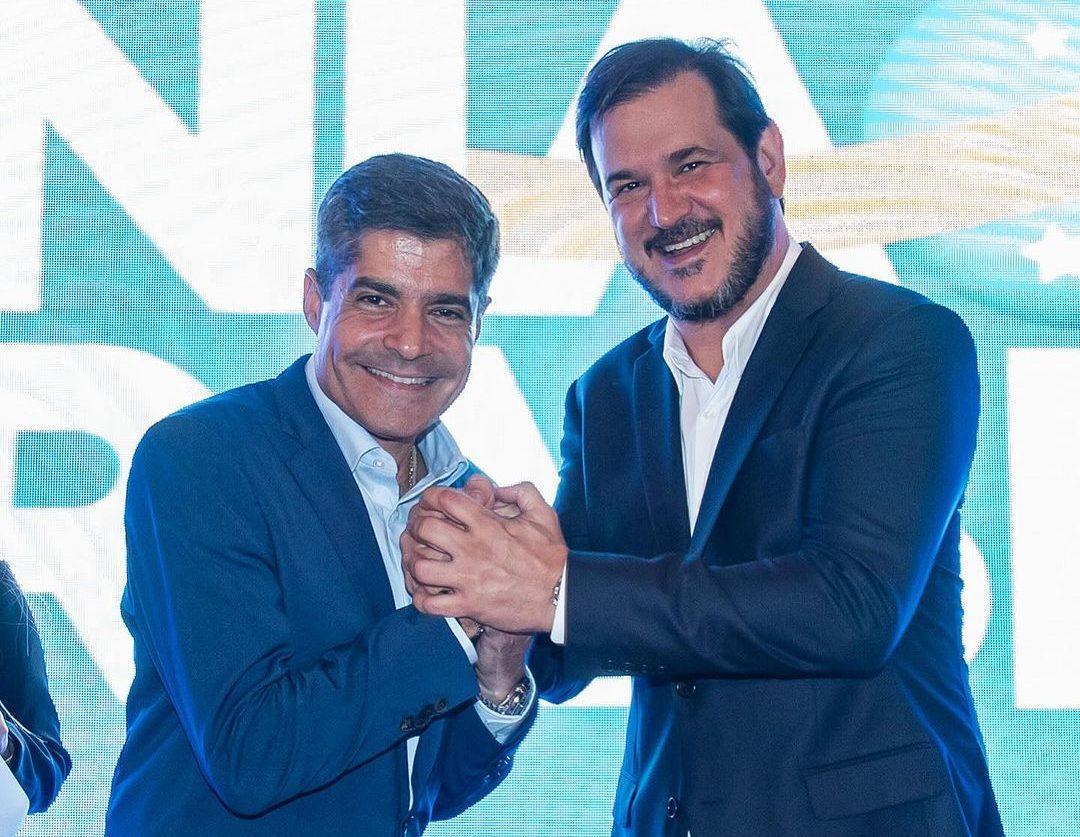 Messages indicate Rueda and ACM Neto's involvement in fundraising for Master