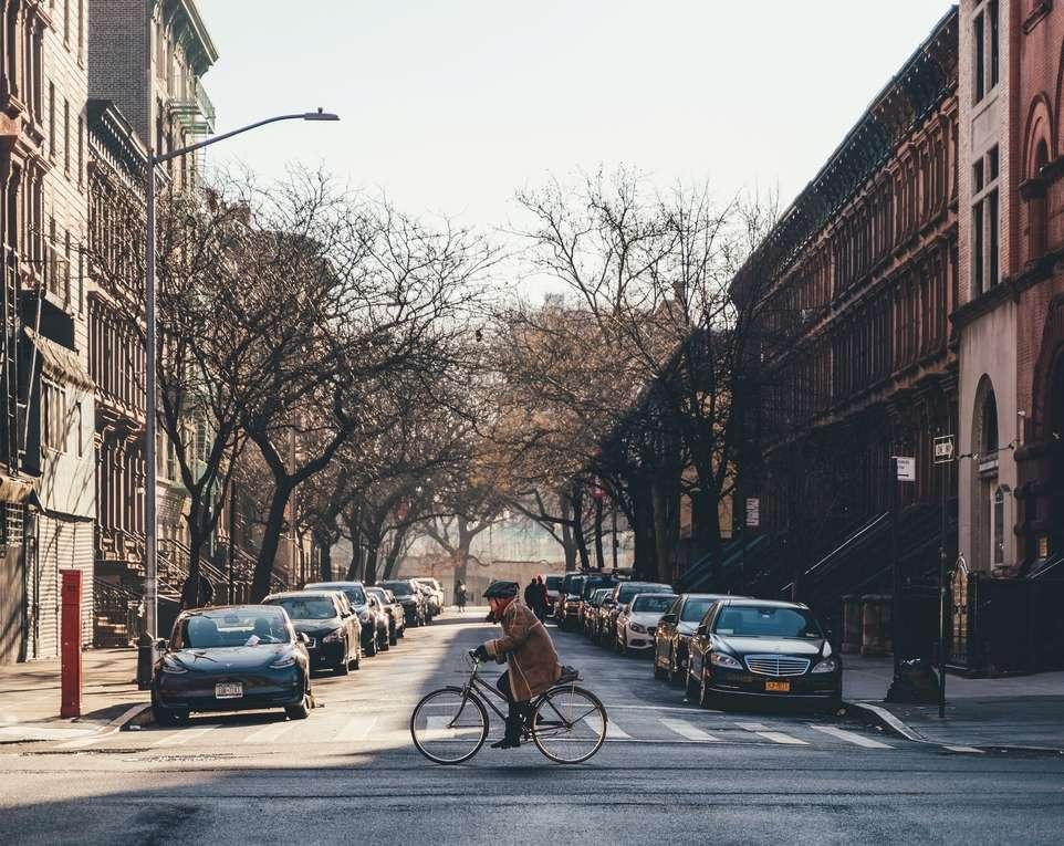 qatarenergy says missile attacks hit lng facilities causing fires