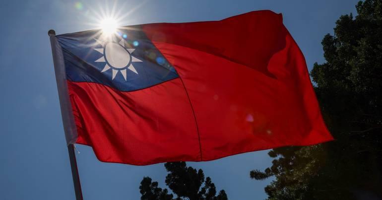 Five accused of attempting to assault critic of Xi