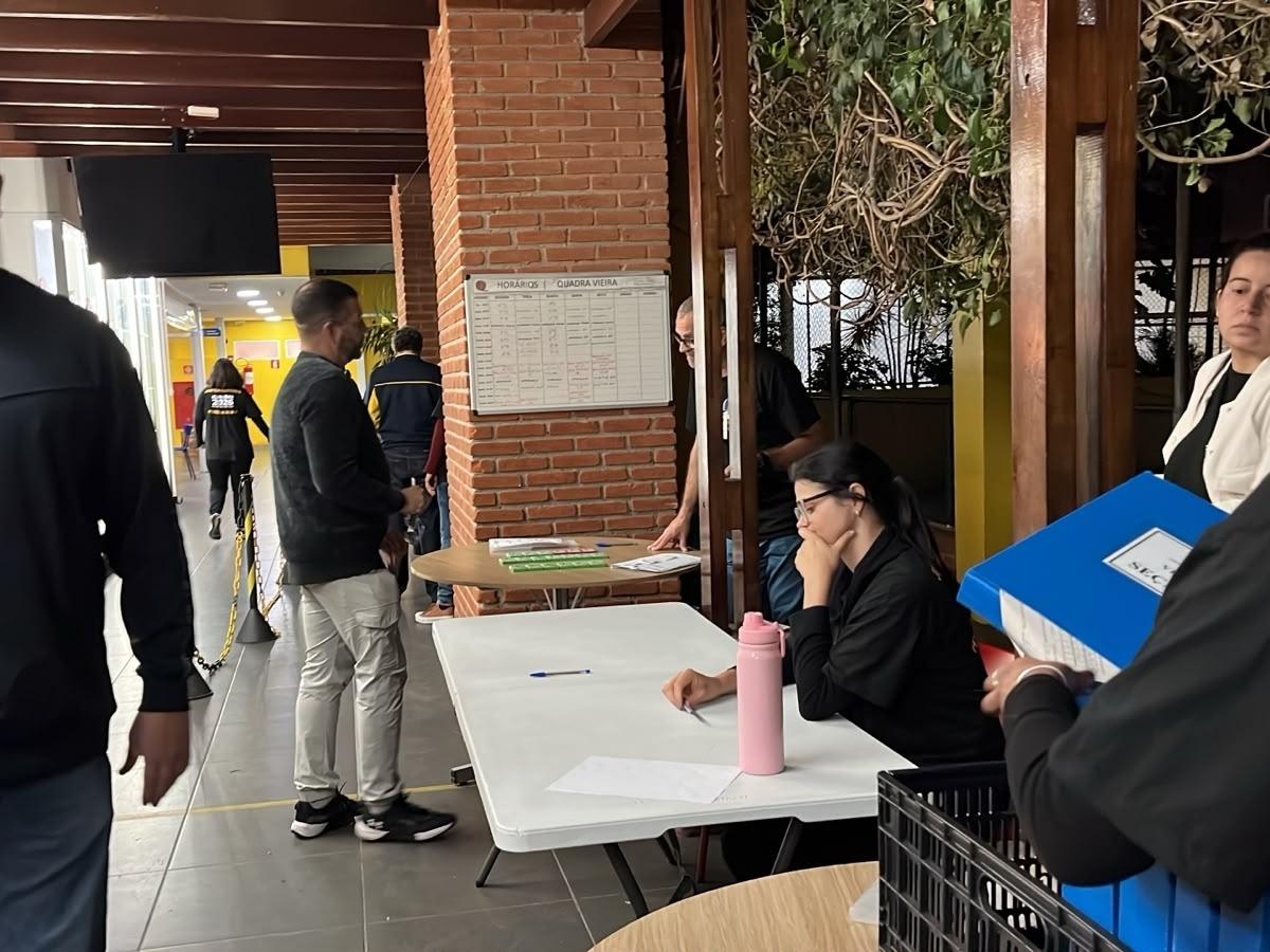 STF faction rules out annulling election as TSE counts votes after 5 p.m.