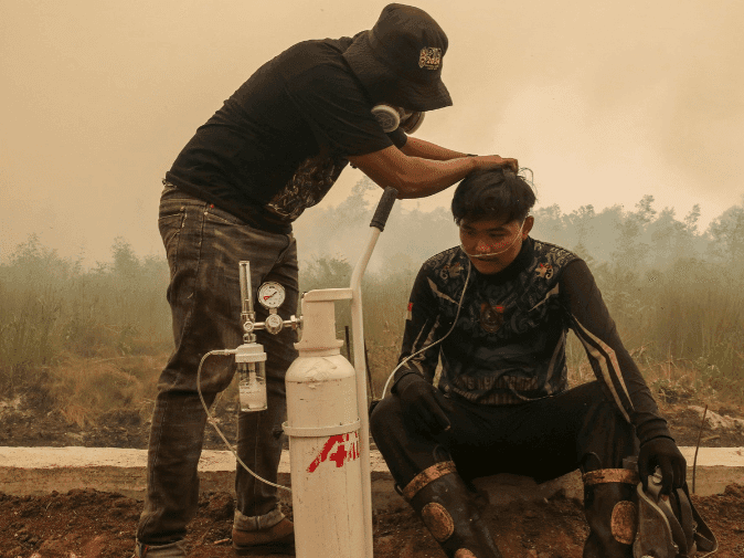 Smoke from fires kills 3,560 in Indonesia in just one month, report says
