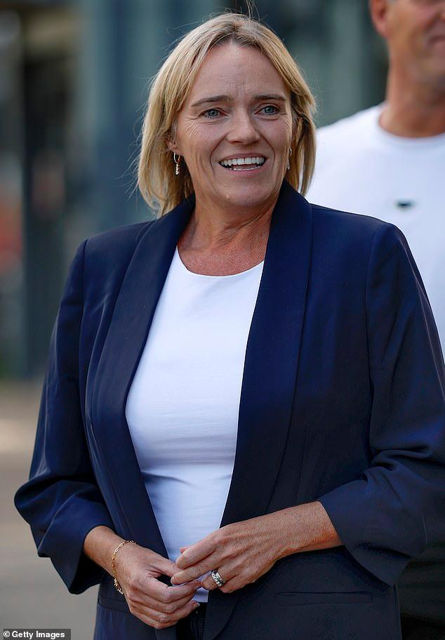 Nurse Sandie Peggie tells tribunal her union 'sided' with a trans doctor amid row over female only changing room