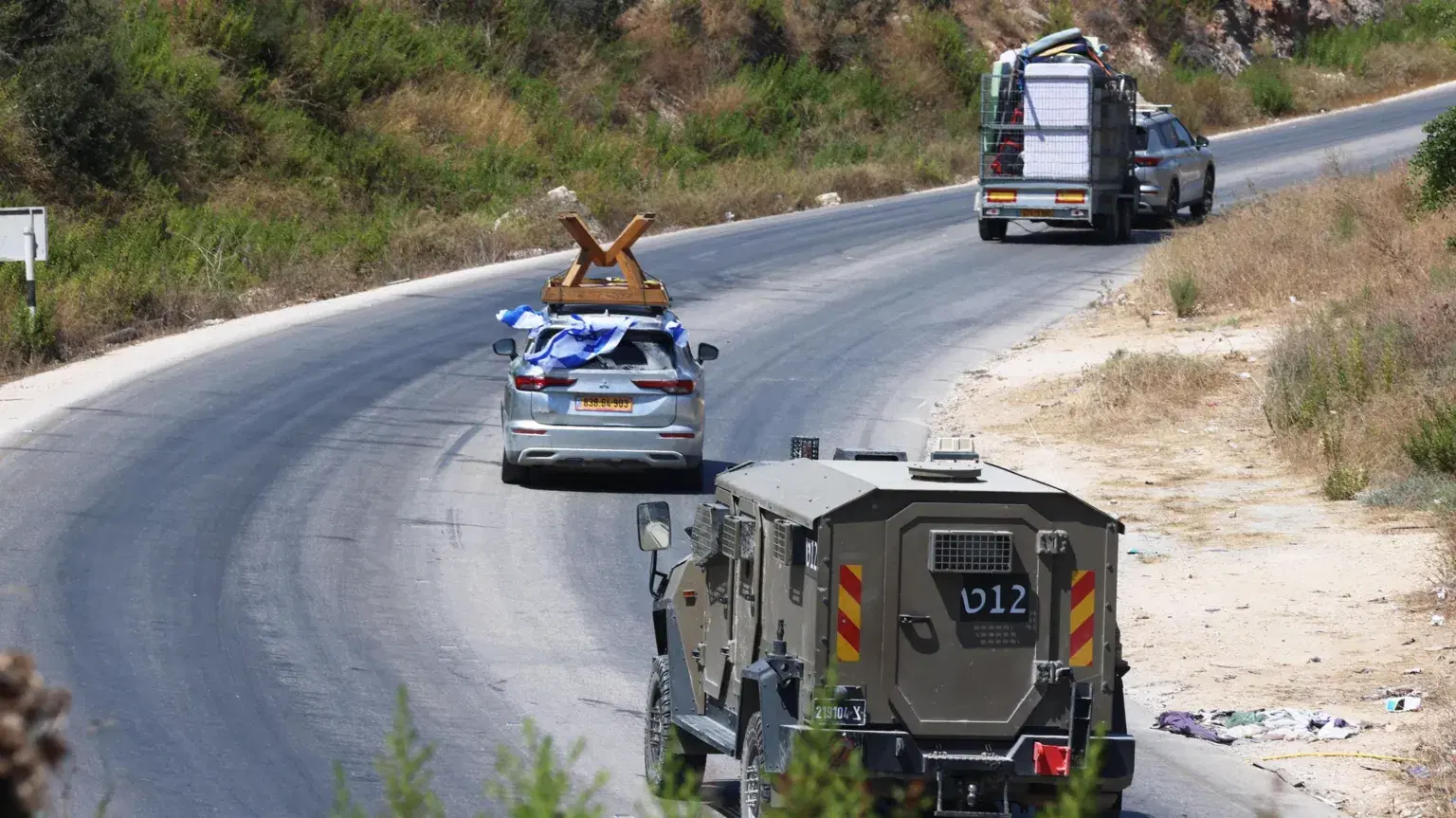 Israel re-establishes closed West Bank settlement, defying growing international protests