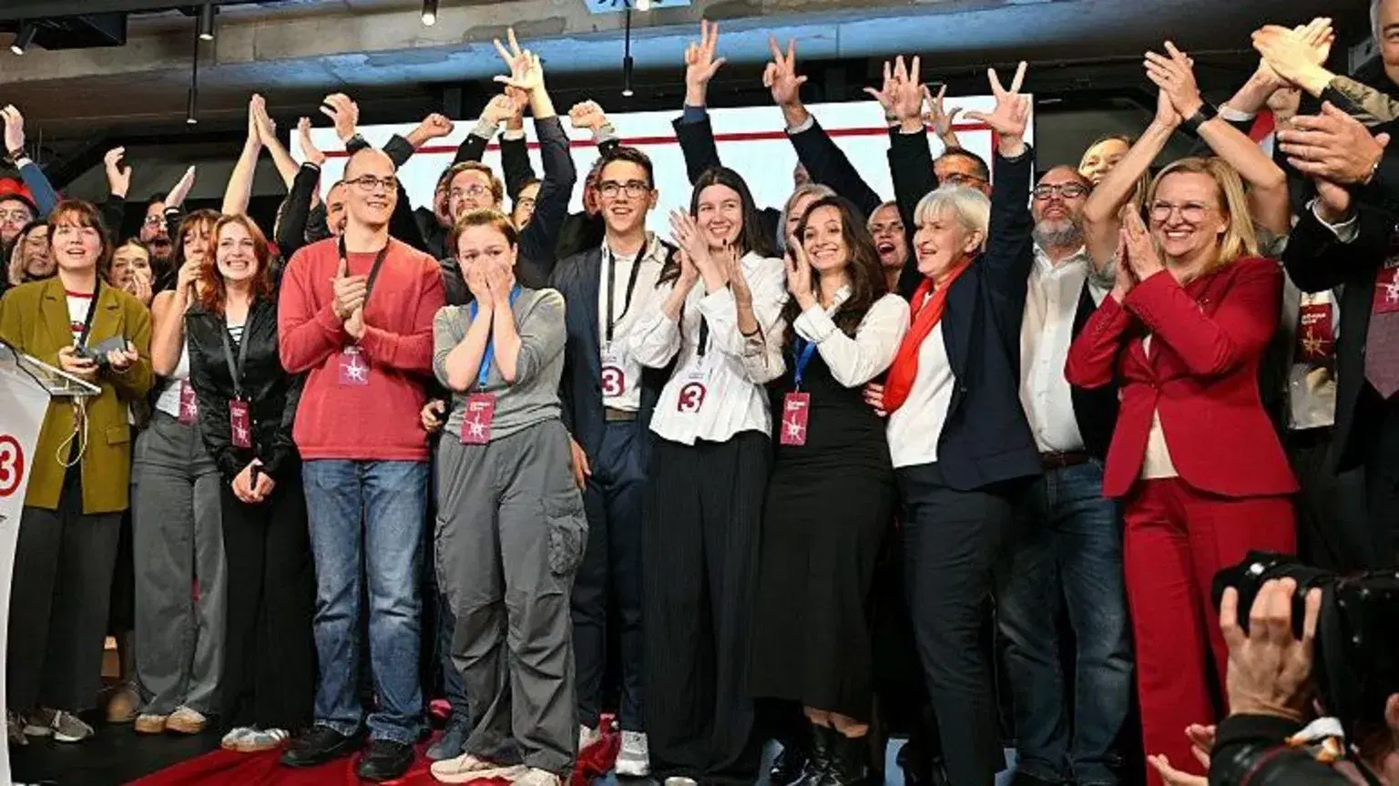 How a movement of students brought down Serbia's Vučić