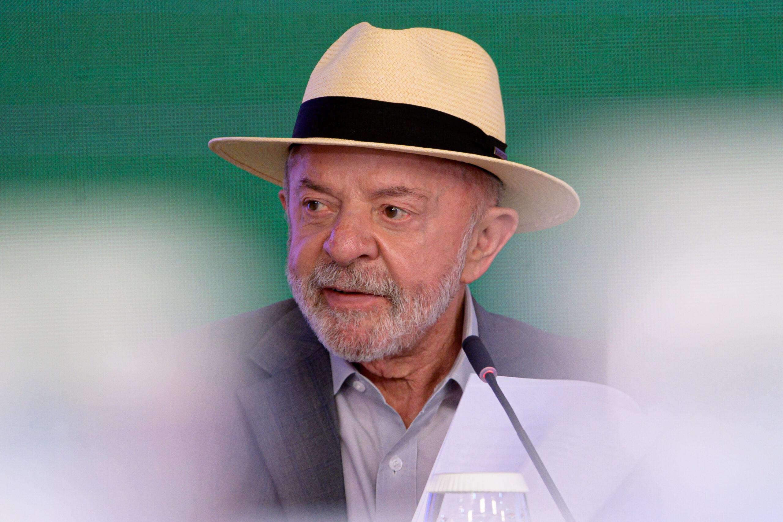 Succession, governability and the defeated: what matters in putting together Lula 4