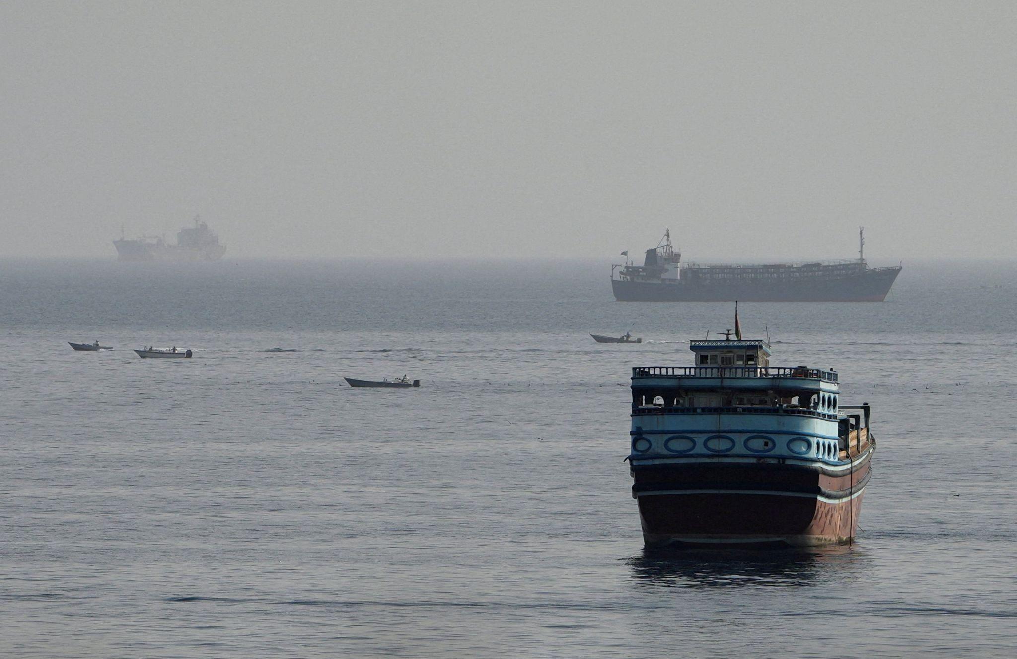Iran, Oman signal Hormuz deal