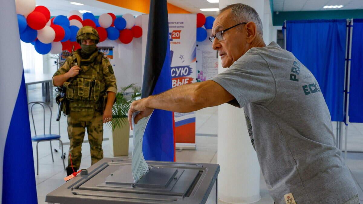 Arrests, armed soldiers and ban on opposition parties: How Putin controlled Russia’s ‘sham’ elections