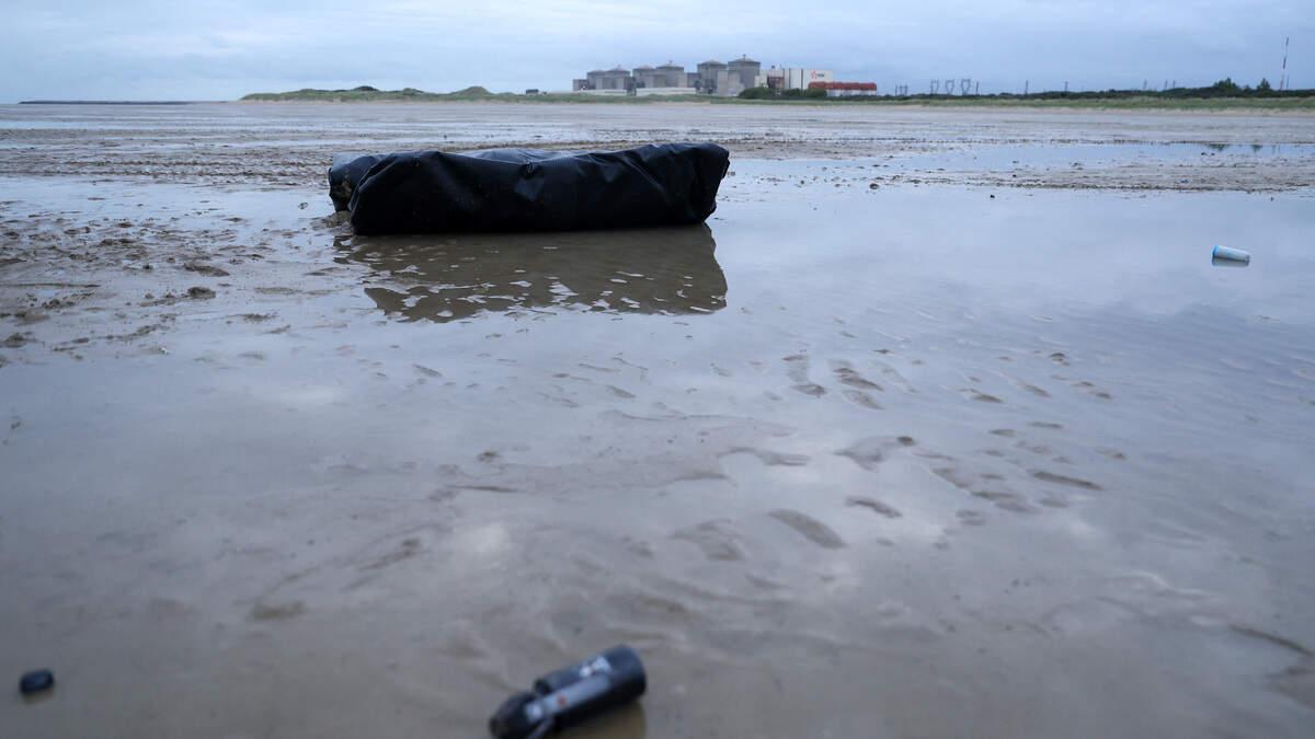Two women and a child have been ‘crushed to death’ in Channel dinghy crossing attempt