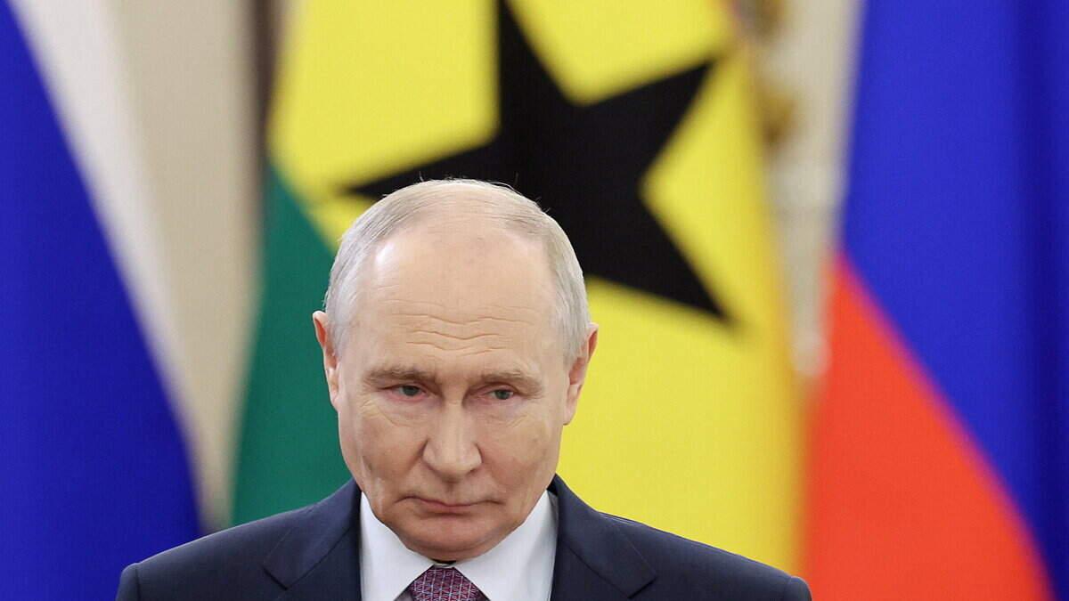 Putin shuts down Russia’s last independent newspaper