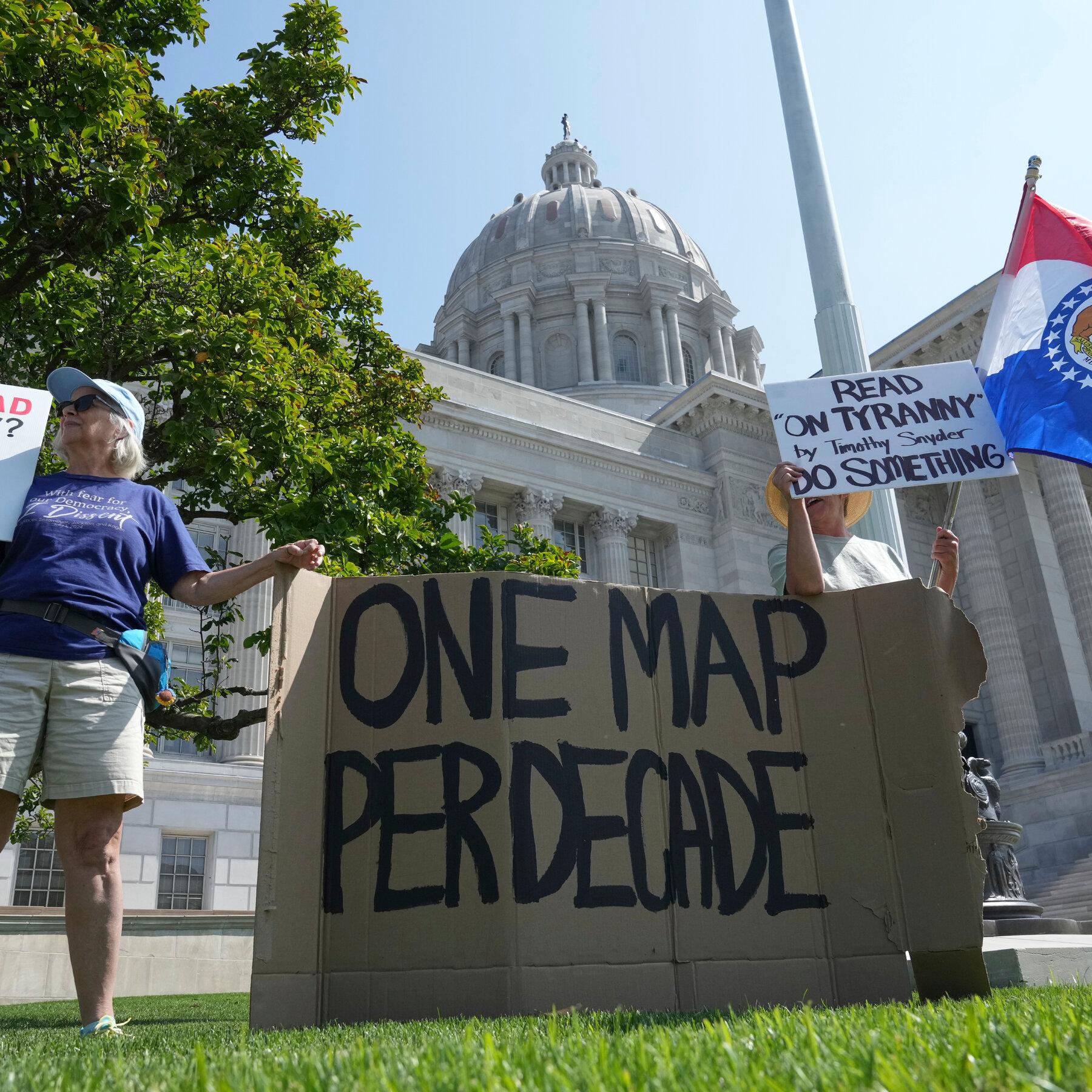 Dueling Court Rulings Leave Missouri’s Congressional Races in Chaos