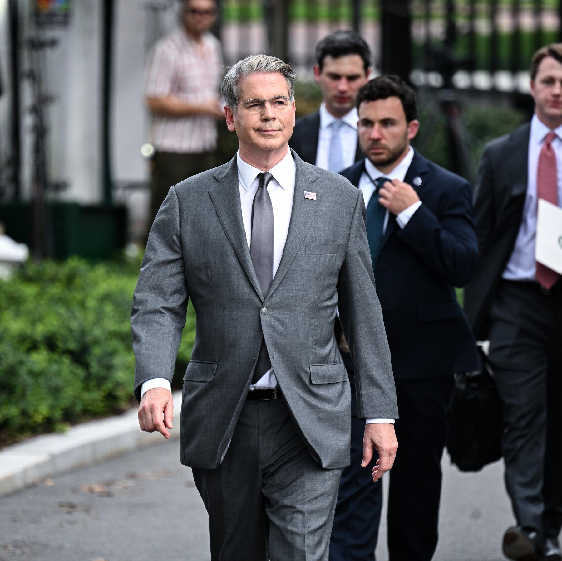Bond Market Rebukes Bessent by Sending Borrowing Costs Ever Higher