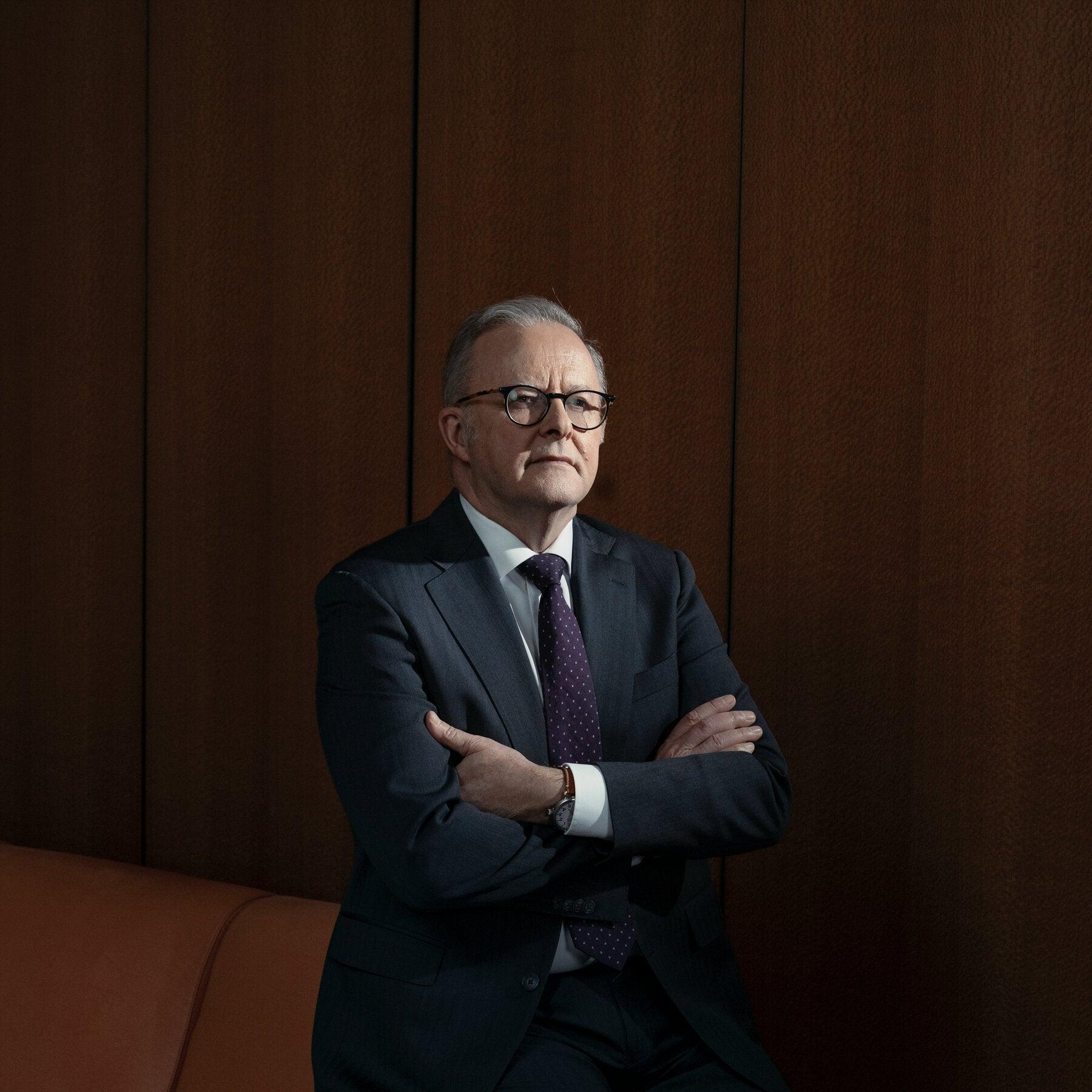 Australia’s prime minister aims to rally middle powers and rein in A.I.