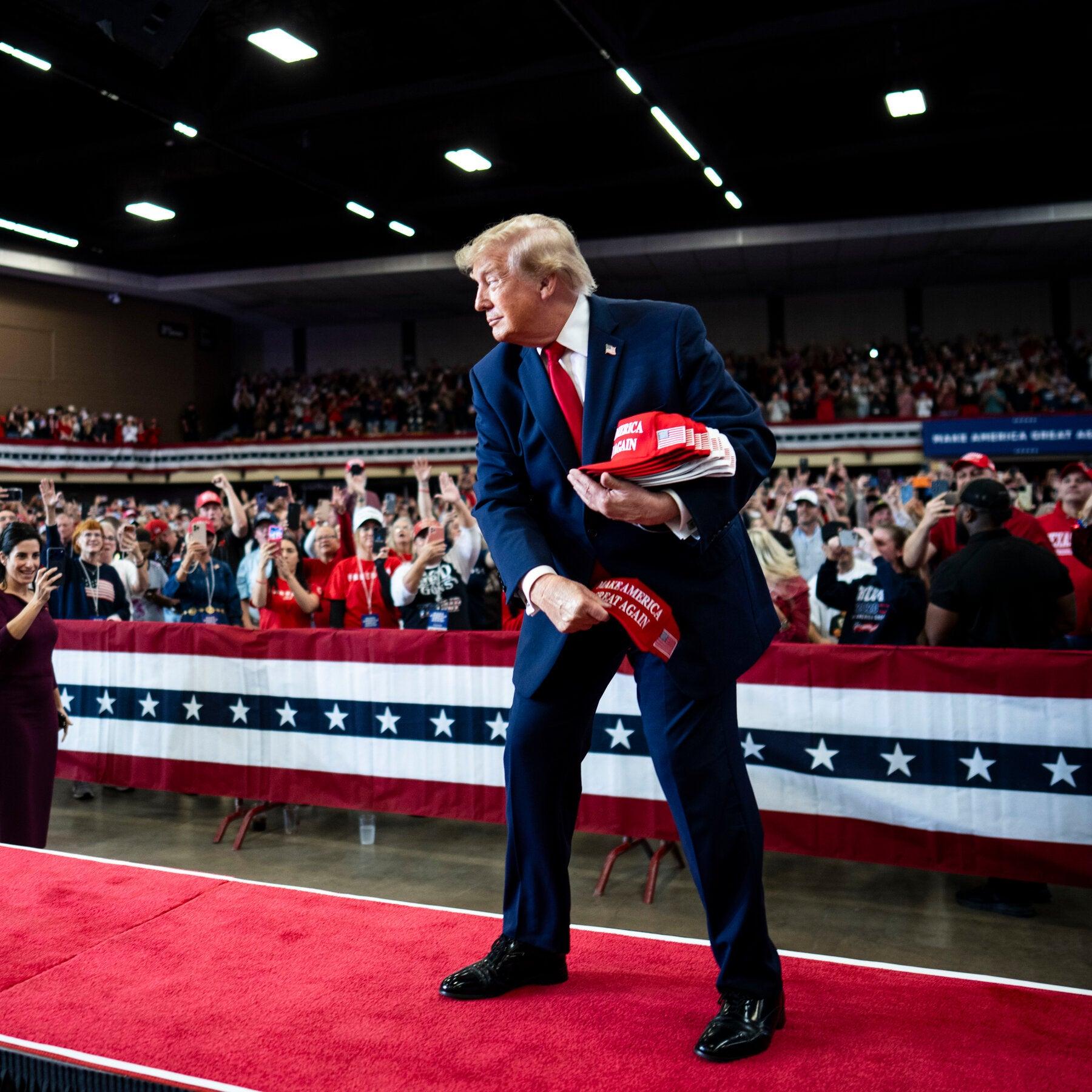 High Prices Haunt Trump and the GOP on Eve of the Midterms